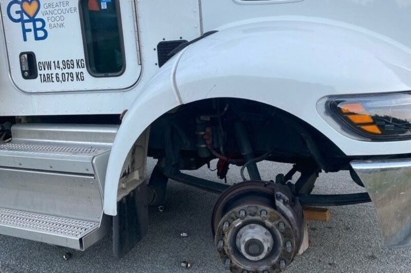 Truck with no wheel