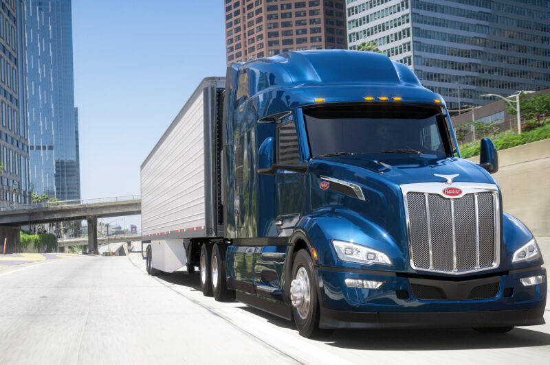 Peterbilt Model 579
