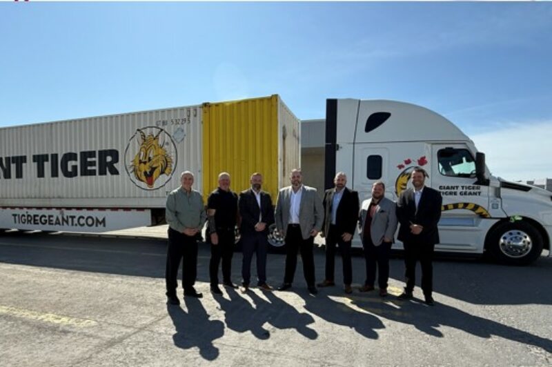 Picture of a Giant Tiger truck