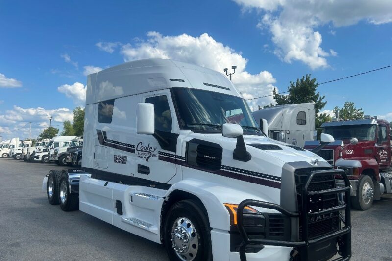 Cooley Transport-branded new Pioneer truck