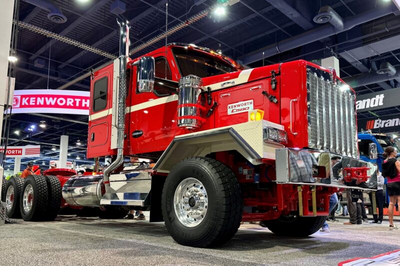 Kenworth C580