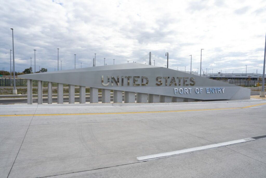 US port of entry picture