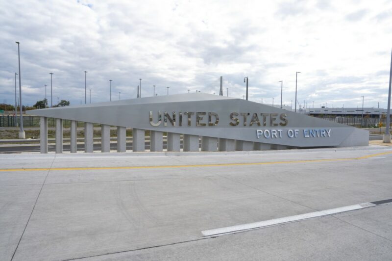 Cross-border bridge celebration 'inappropriate' after Trump's tariff threats: Canada article image