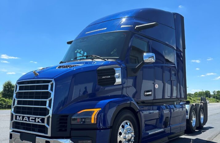 Mack’s Pioneer/Anthem combo delivers a wider cab, a bigger sleeper, and a more complete highway lineup article image
