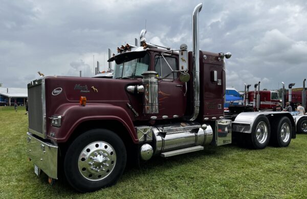 Jack Culbert, Holland Centre, ON 1987 Mack Superliner