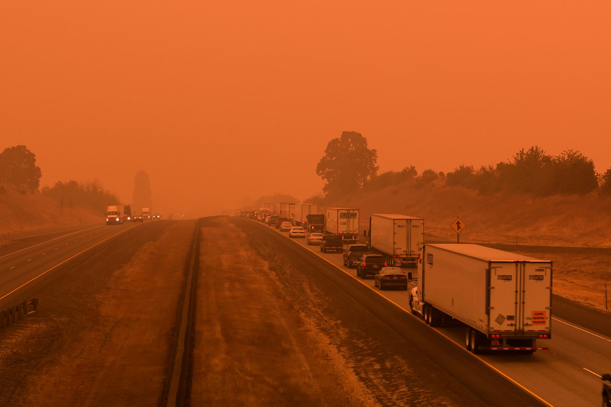 Wildfire smoke calls for closer truck, reefer maintenance preview image