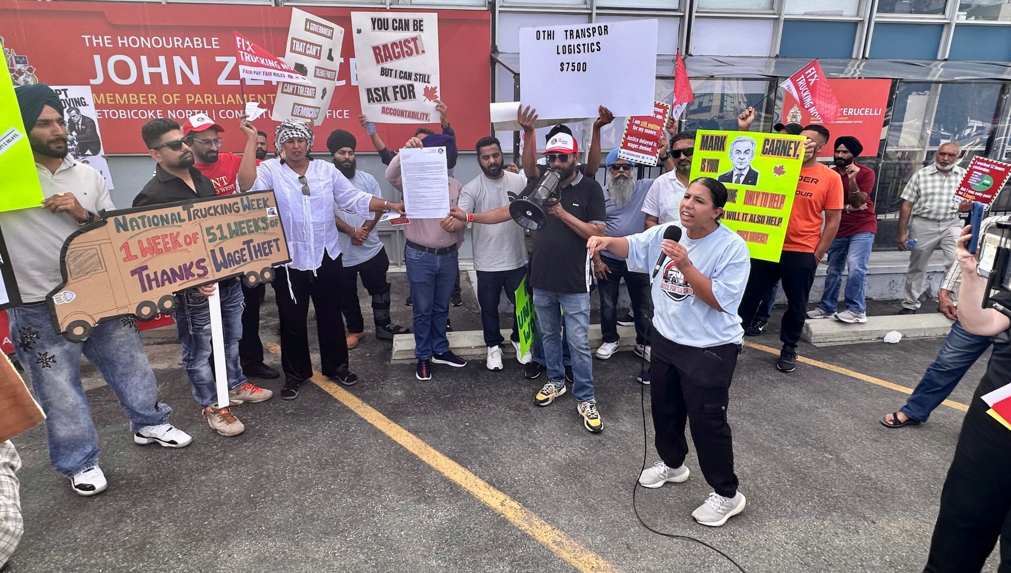 Truck drivers press Ottawa for action on wage theft